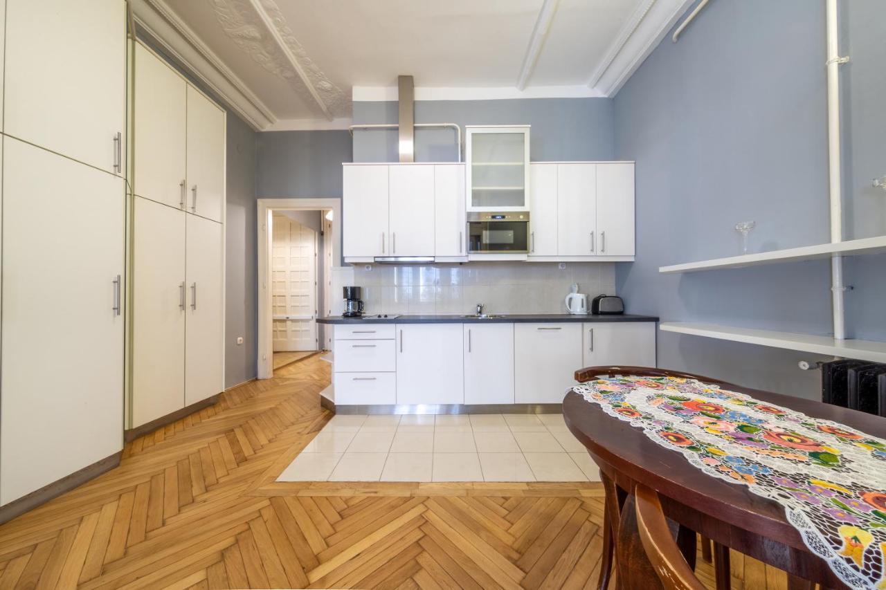 Elisabeth Apartment On Vaci Street Budapest Bagian luar foto